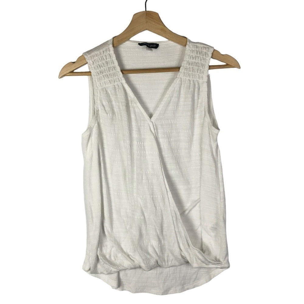 Cable & Gauge White Textured Wrap Front Tank Top S